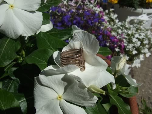 http://i843.photobucket.com/albums/zz353/SteveLikesCubes/Shapeways/DSCF6135.jpg