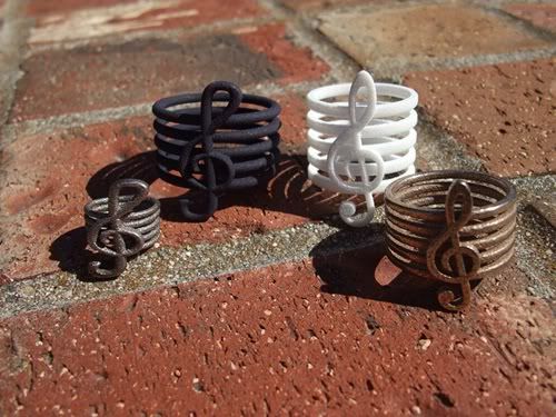 http://i843.photobucket.com/albums/zz353/SteveLikesCubes/Shapeways/DSCF6155.jpg