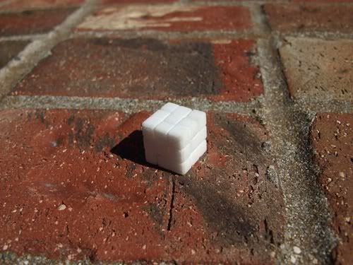 http://i843.photobucket.com/albums/zz353/SteveLikesCubes/Shapeways/DSCF6161.jpg