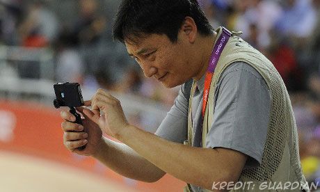 Dan Chung wartawan Photojournalist Guardian