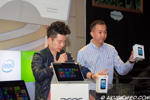 Johnson Seet, Head of Mobile Notebook & Smart Handheld of Acer