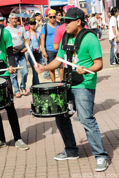 kumpulan pemain muzik gendang