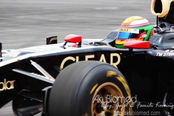 Kereta F1 Lotus di Proton Power of 1