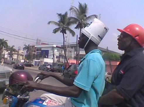 i843.photobucket.com/albums/zz355/larshansen37/african-helmet.jpg