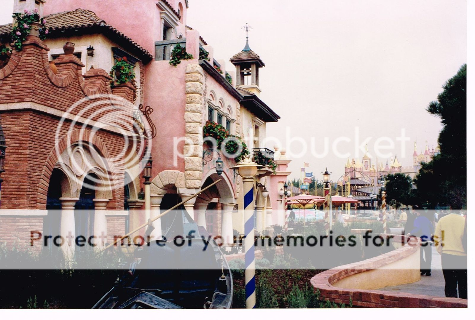 Photos exclusives de Disneyland Paris le 10, 11 et 12 Avril 1992 et de son inauguration - Page 2 Imagecopie38